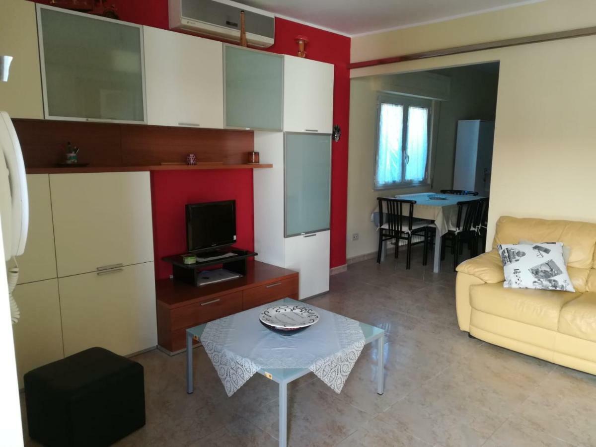 Apartamento A Casa Di Bruna Martella Exterior foto